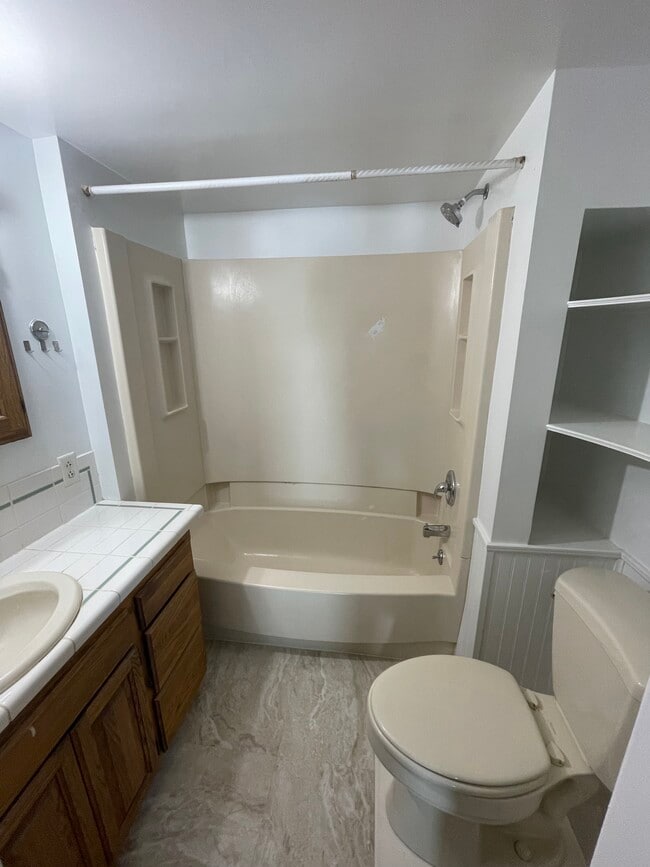 Building Photo - 204 Point Pleasant Rd