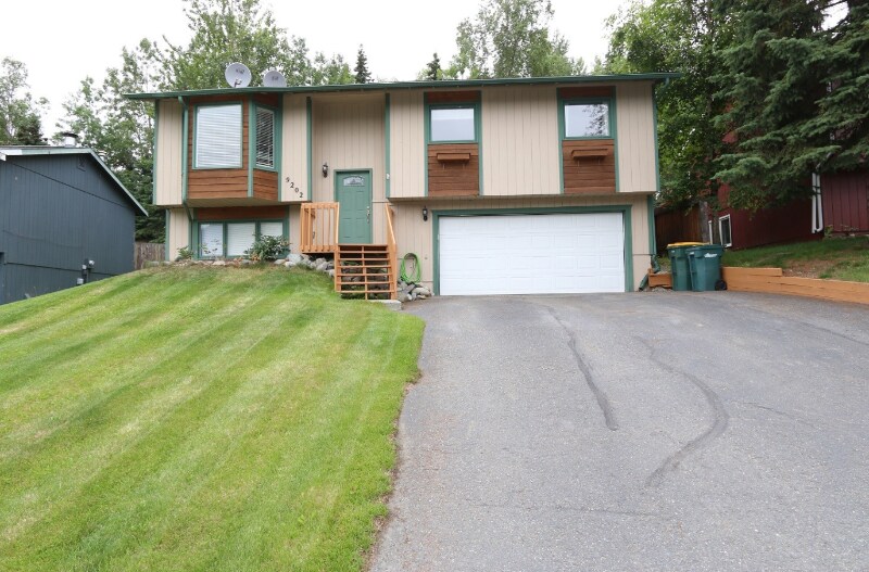 Primary Photo - 9202 Cam Island Cir