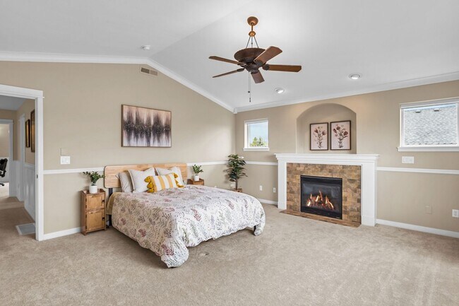 Building Photo - First Time Rental Property With Gorgeous F...