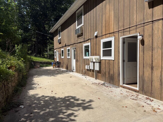 Building Photo - 30 Success Ave