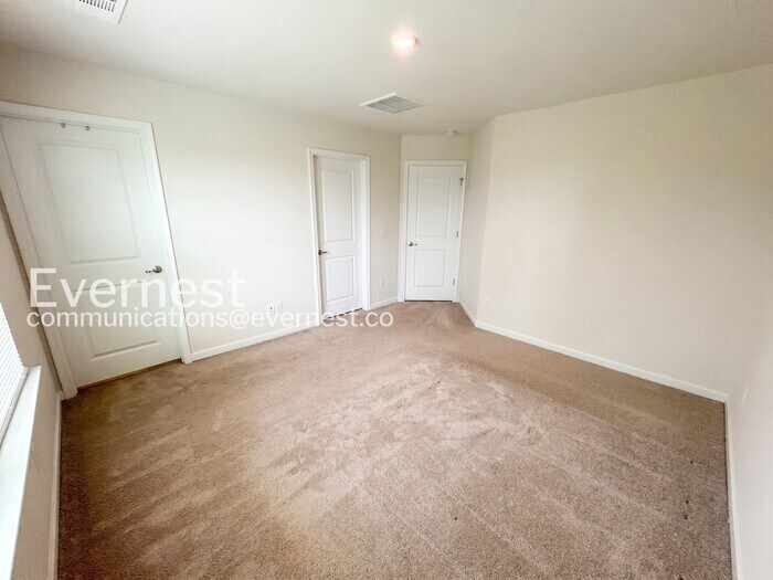 Building Photo - 1344 Tree House Dr