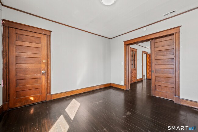 Building Photo - 811 East St