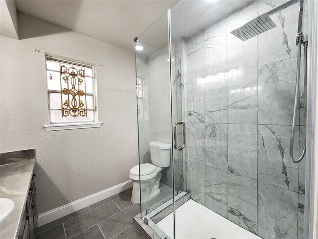 Building Photo - 4446 Busiek St