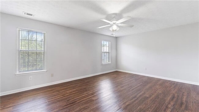 Building Photo - 317 Shasta Ln