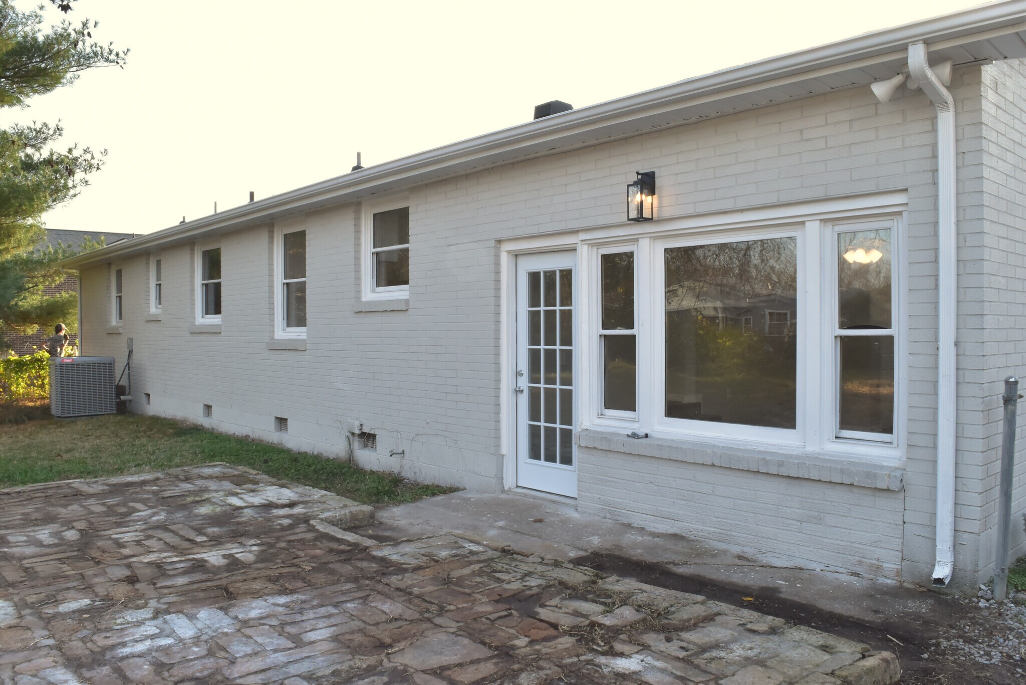 Building Photo - 4020 Ames Dr