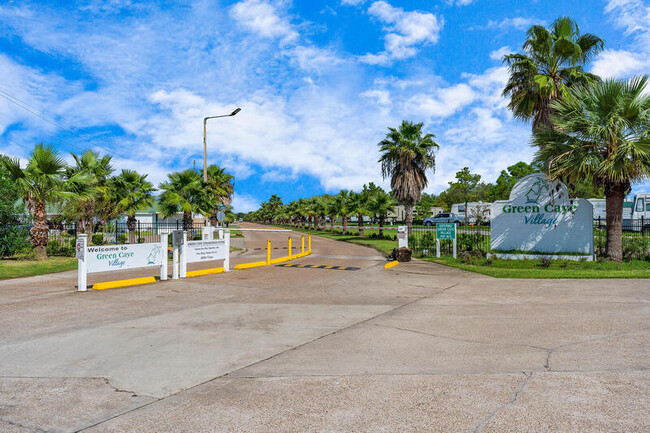 Building Photo - 5105 Martinique Calle