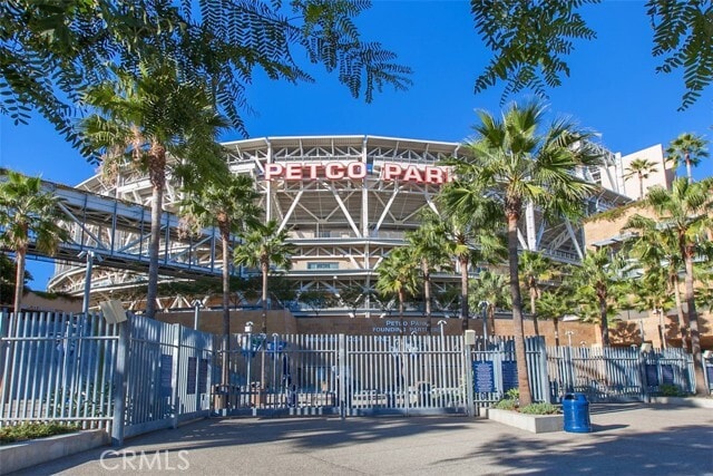 Building Photo - 525 11th Ave