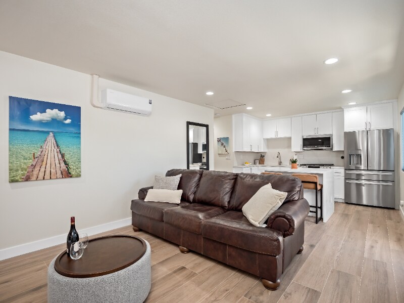 Building Photo - 608 Nottingham Dr