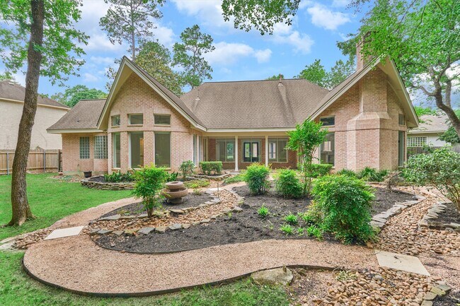 Building Photo - 5 Flagstone Path