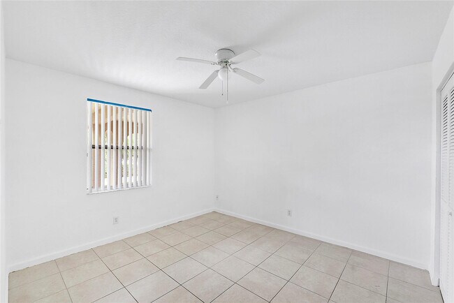 Building Photo - 3562 NW 91st Ln