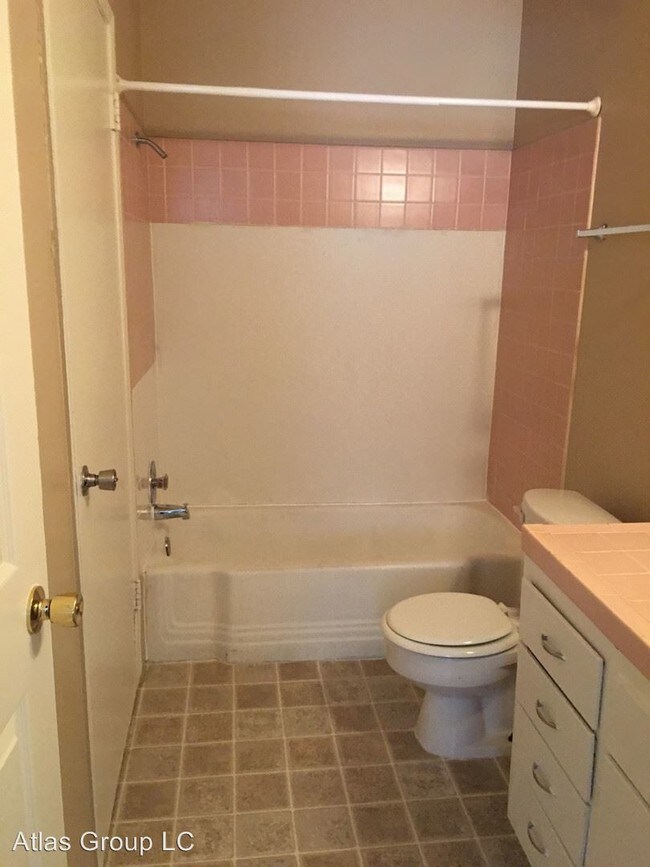 Building Photo - 1808 Fairfield Ave