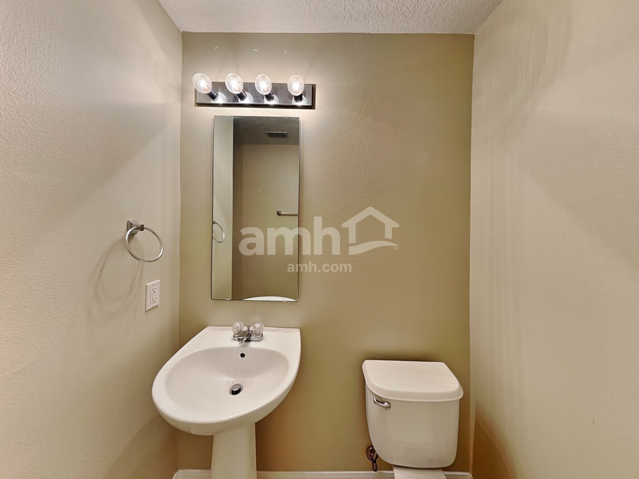 Building Photo - 901 Anchorage Ln
