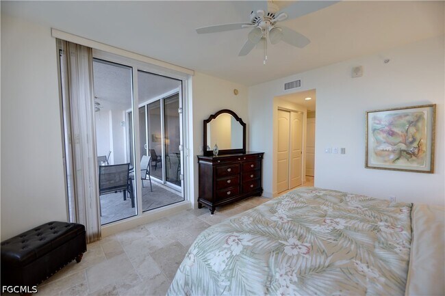 Building Photo - 2090 W First St