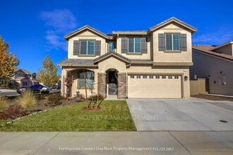 Building Photo - Stunning 4-bedroom, 3-bathroom Home in the heart of Lincoln!