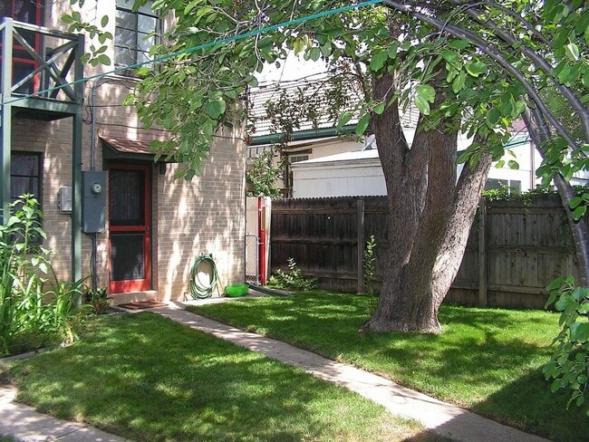 Building Photo - 19th