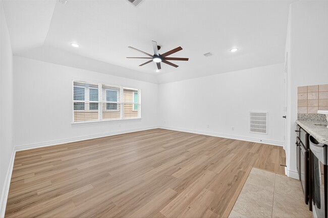 Building Photo - 151 Kate Pl Ct