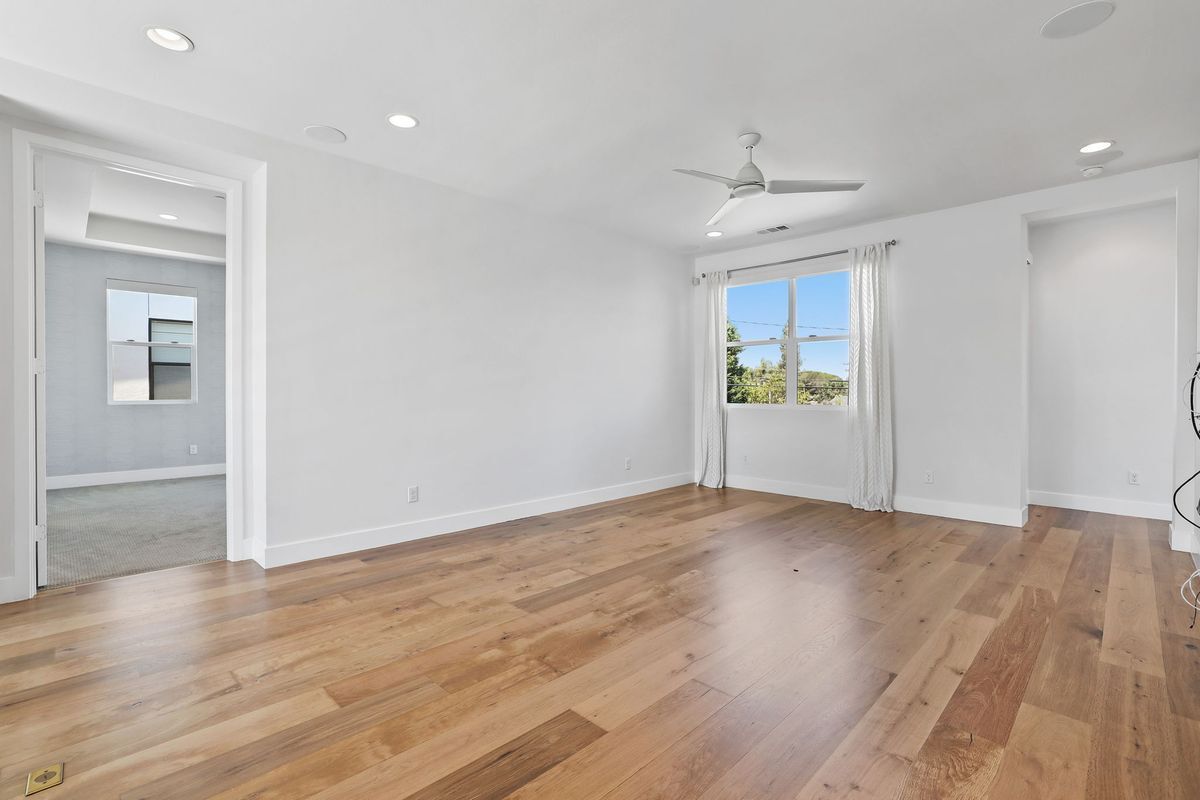 Building Photo - 1650 Murano Pl