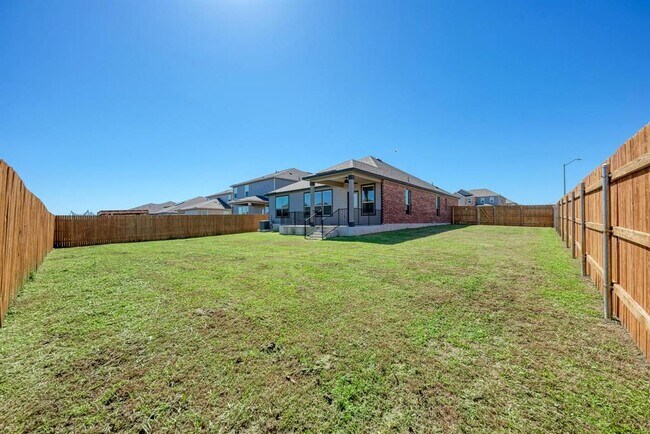 Building Photo - 18600 Golden Eagle Way