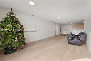 Building Photo - 2505 NE 193rd St