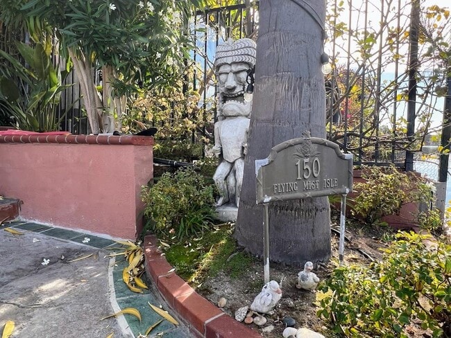 Building Photo - 150 Flying Mist Isle