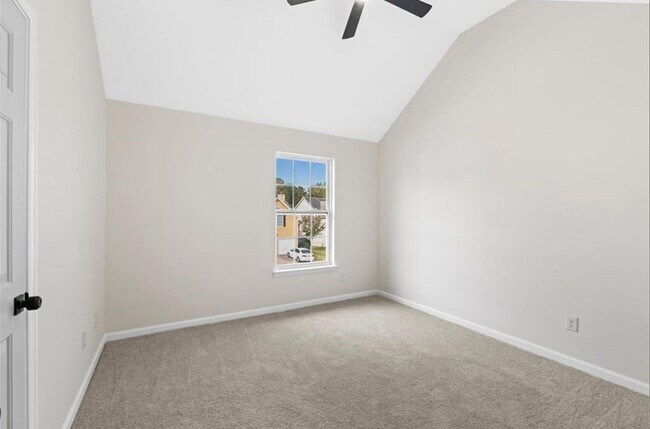 Building Photo - 4095 Arch Pass