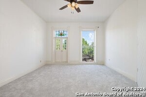 Building Photo - 142 W San Antonio St