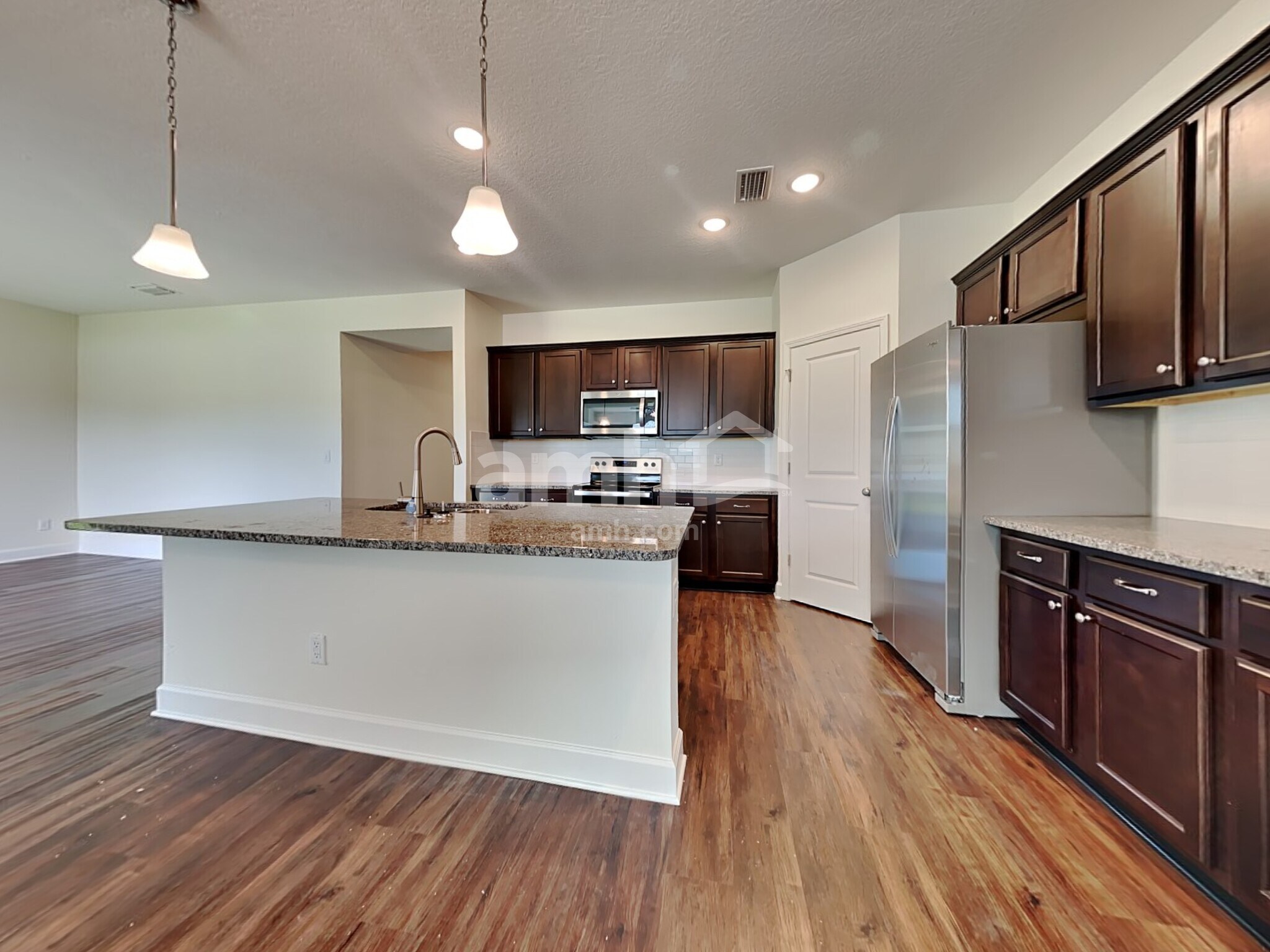 Building Photo - 963 Tan Tara Trl