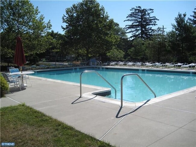 Building Photo - 349 Bluestone Ct