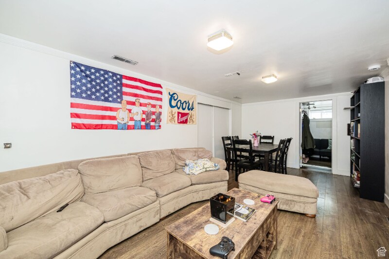 Building Photo - 1074 E 460 S St