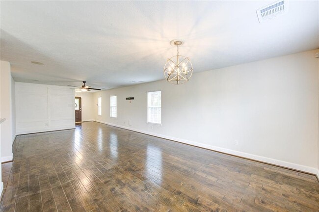 Building Photo - 18503 Fair Grange Ln