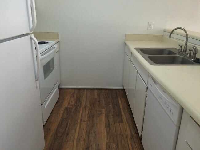 Building Photo - 2617PR