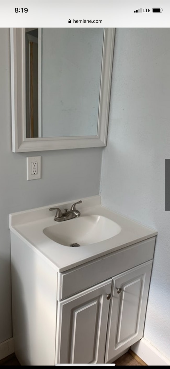 Building Photo - 1554 W 22nd St