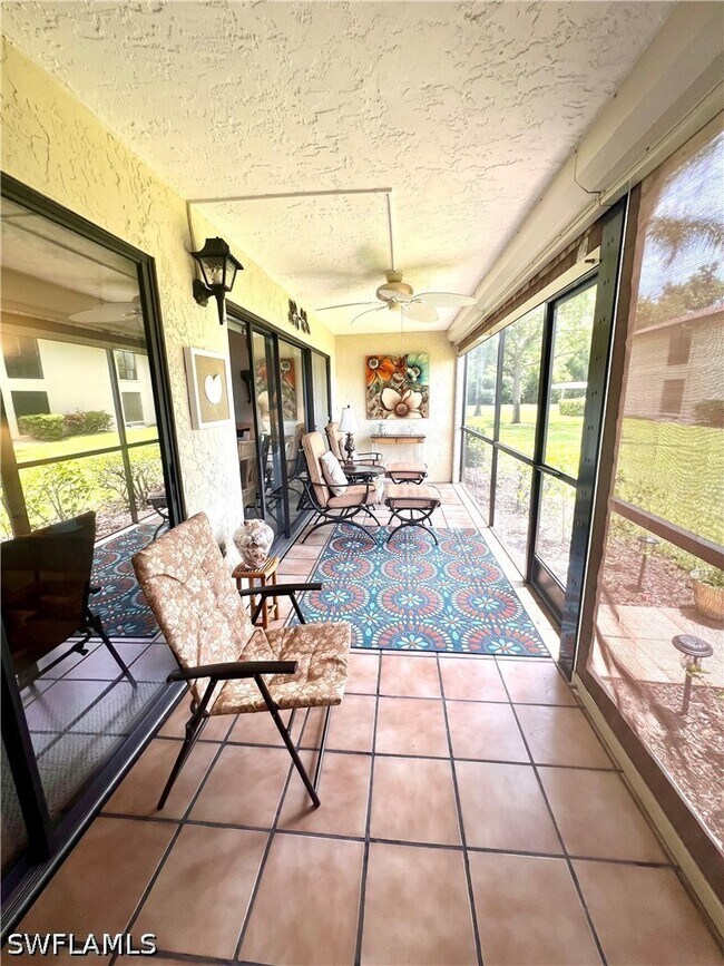 Building Photo - 4240 Chantelle Dr