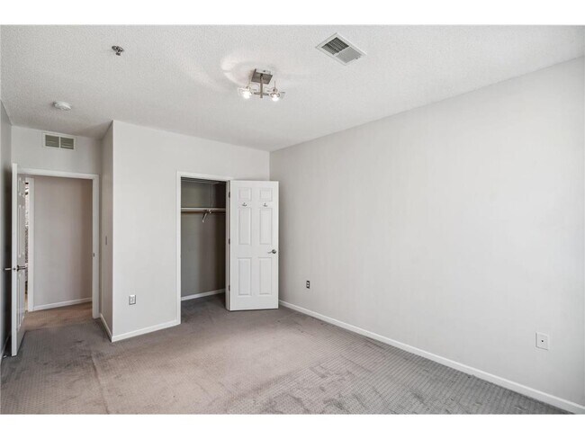 Building Photo - 675 N 1st St