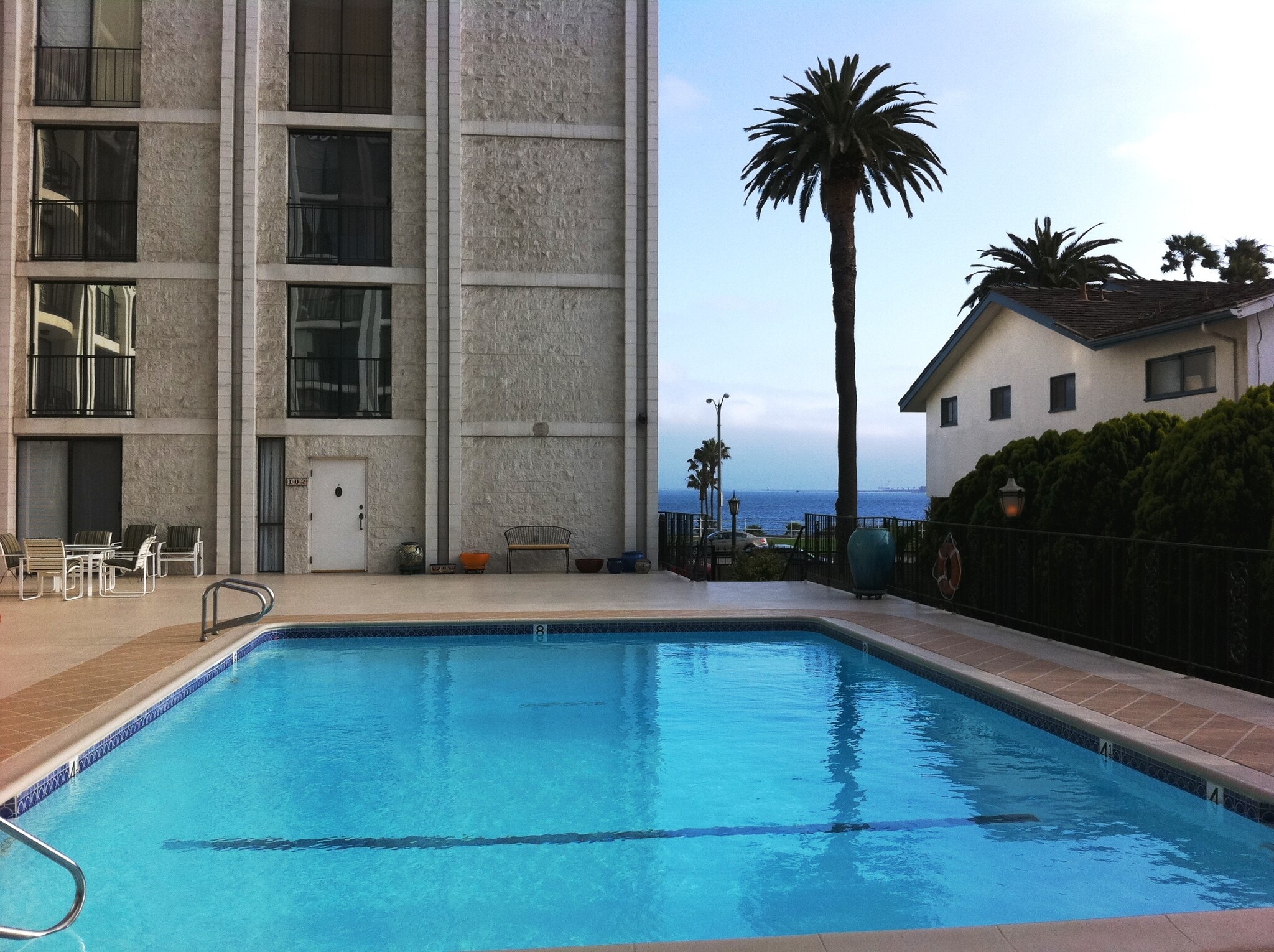 Pool area, looking out towards Ocean Blvd - 2601 E Ocean Blvd