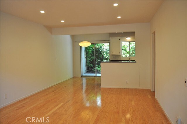 Building Photo - 504 S Euclid Ave