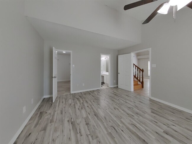 Building Photo - 13603 Lynnville Dr
