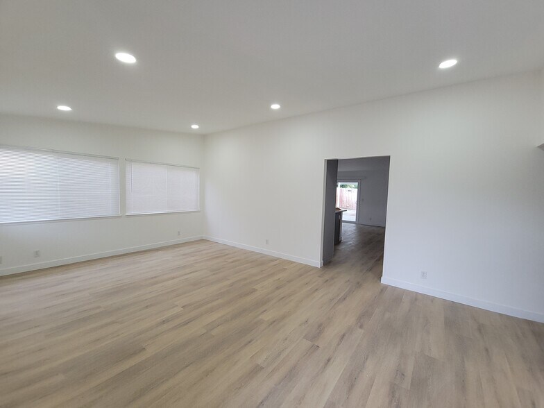 Building Photo - 8287 Lapiz Drive