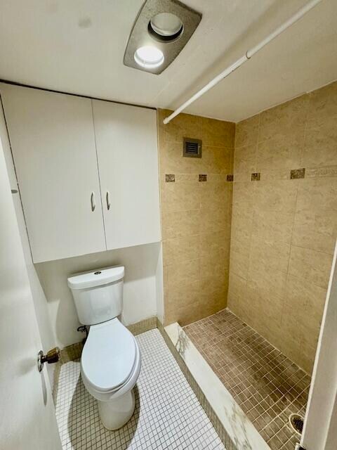 Building Photo - 3300 Spanish Moss Terrace