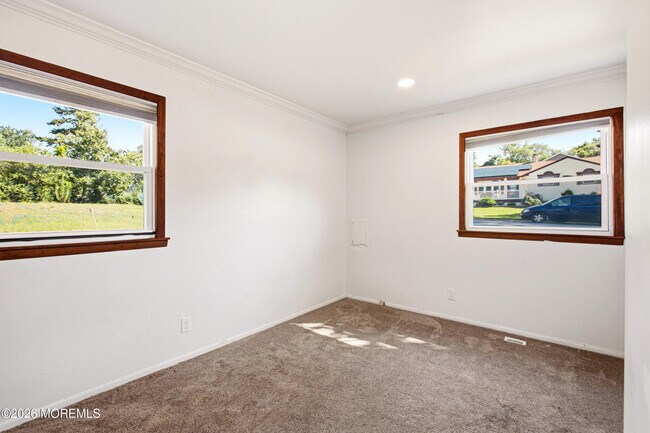 Building Photo - 328 Aldrich Rd