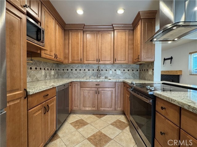 Building Photo - 240 S Mariposa St