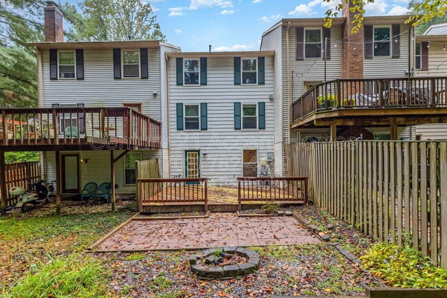 Building Photo - 9086 Tiffany Park Ct