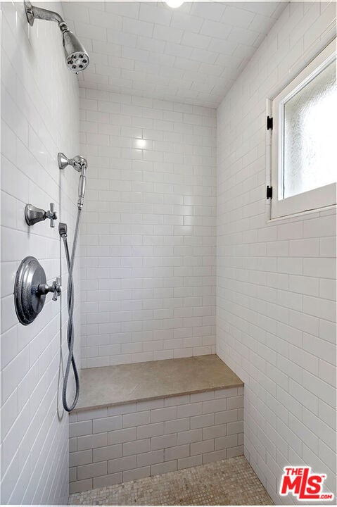 Building Photo - 614 Beachwood Dr