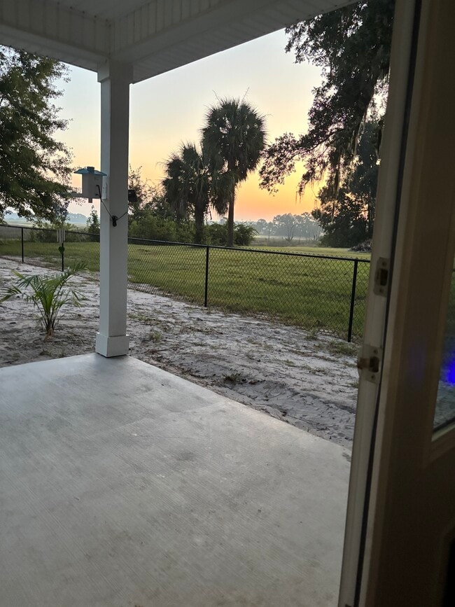 Building Photo - 159 W 1st St