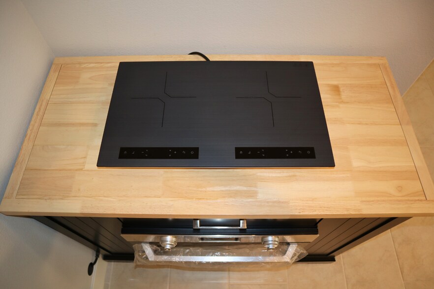 Building Photo - 1928 Ballard Bay Pl