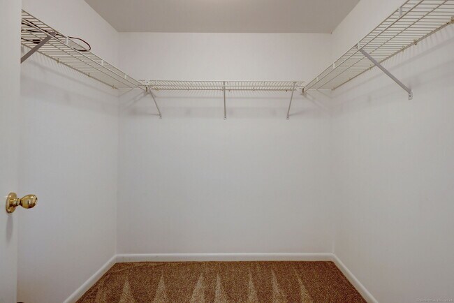 Building Photo - 1128 Windward Rd