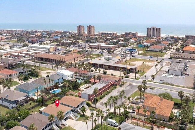 Building Photo - 19 W Gardenia St