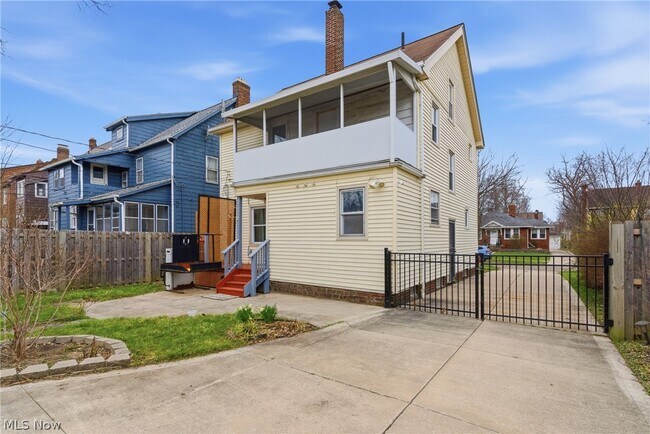 Building Photo - 3577 Cedarbrook Rd