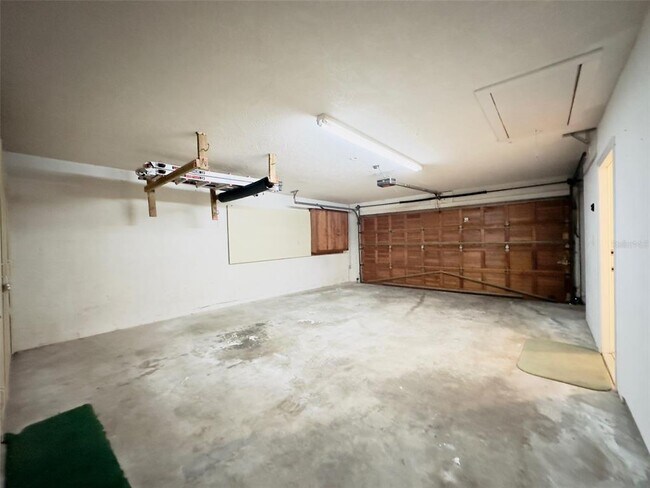 Building Photo - 3015 Tall Pine Dr