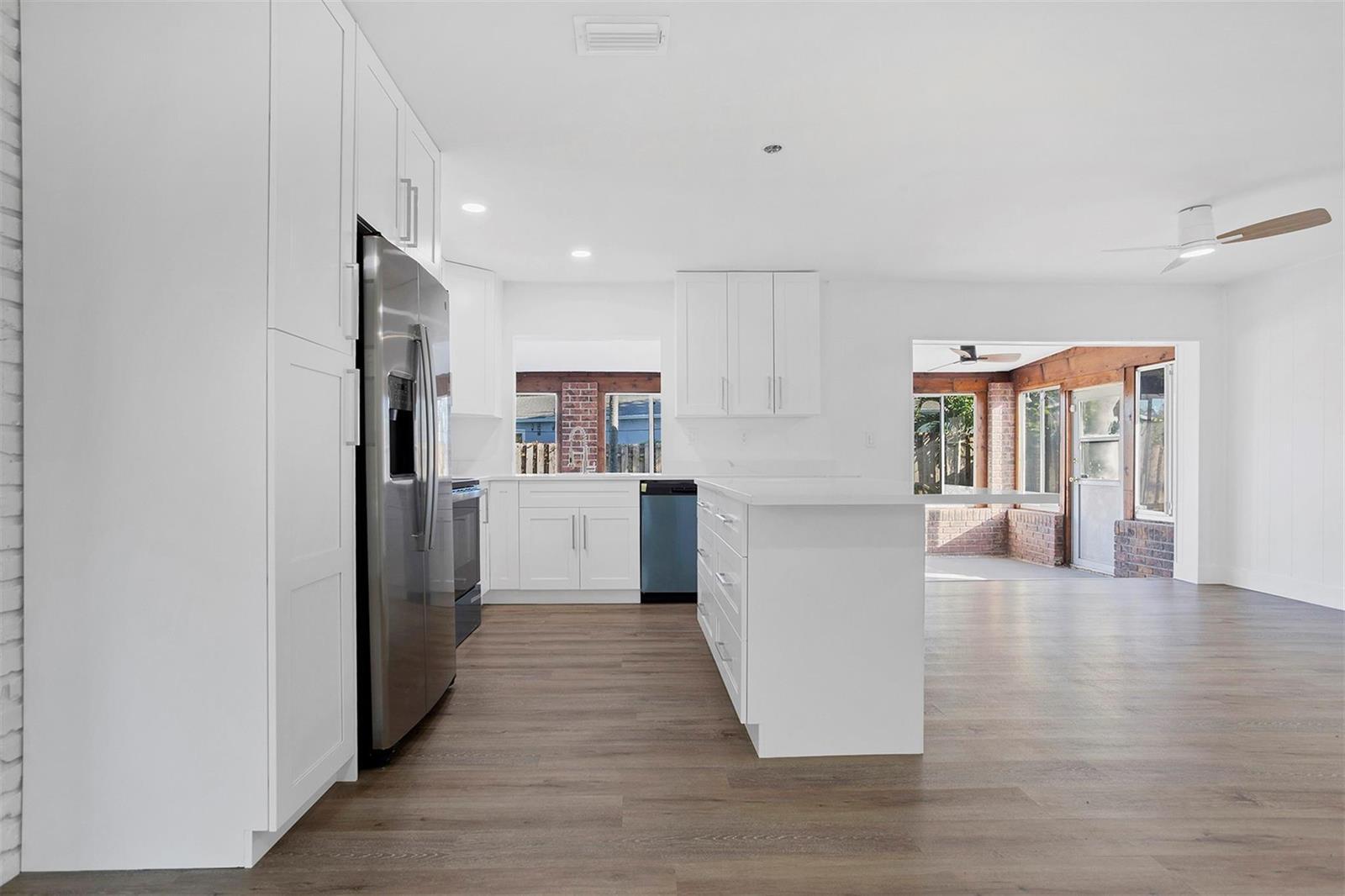 Building Photo - 7841 NW 46th St